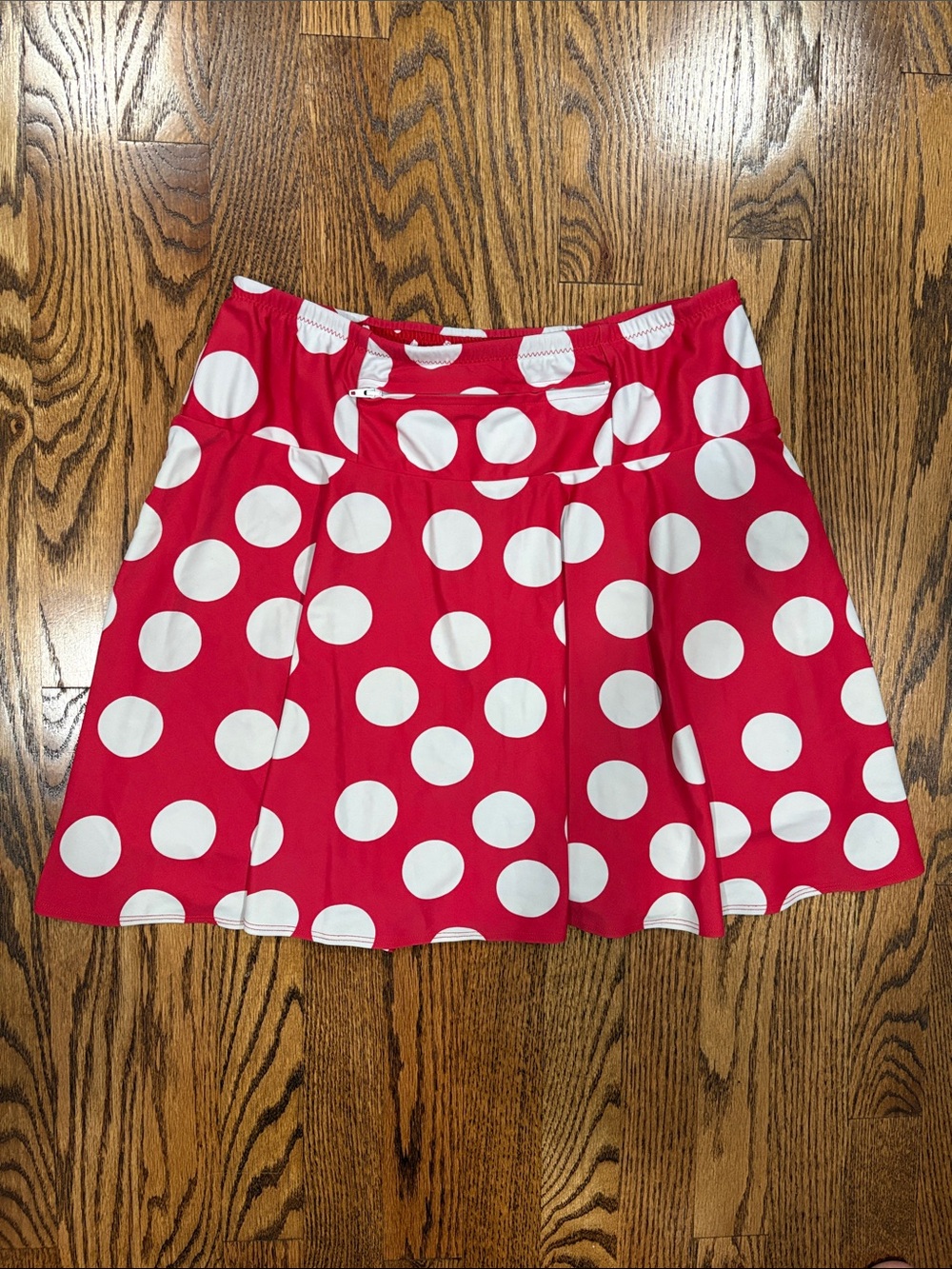 Sparkle Skirts red and white polka dot, athletic skort, size L. Made in USA!